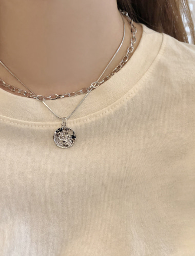트렌턴-necklace